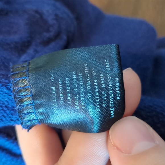 Blue/purple Volcom Women's take cover v neck tunic - Picture 5 of 5